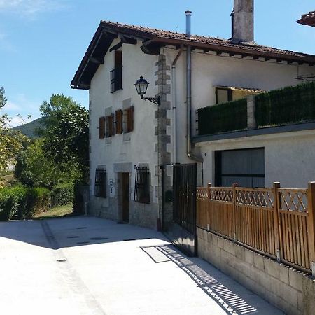 Villa Zubiarena Satrustegui Exterior foto
